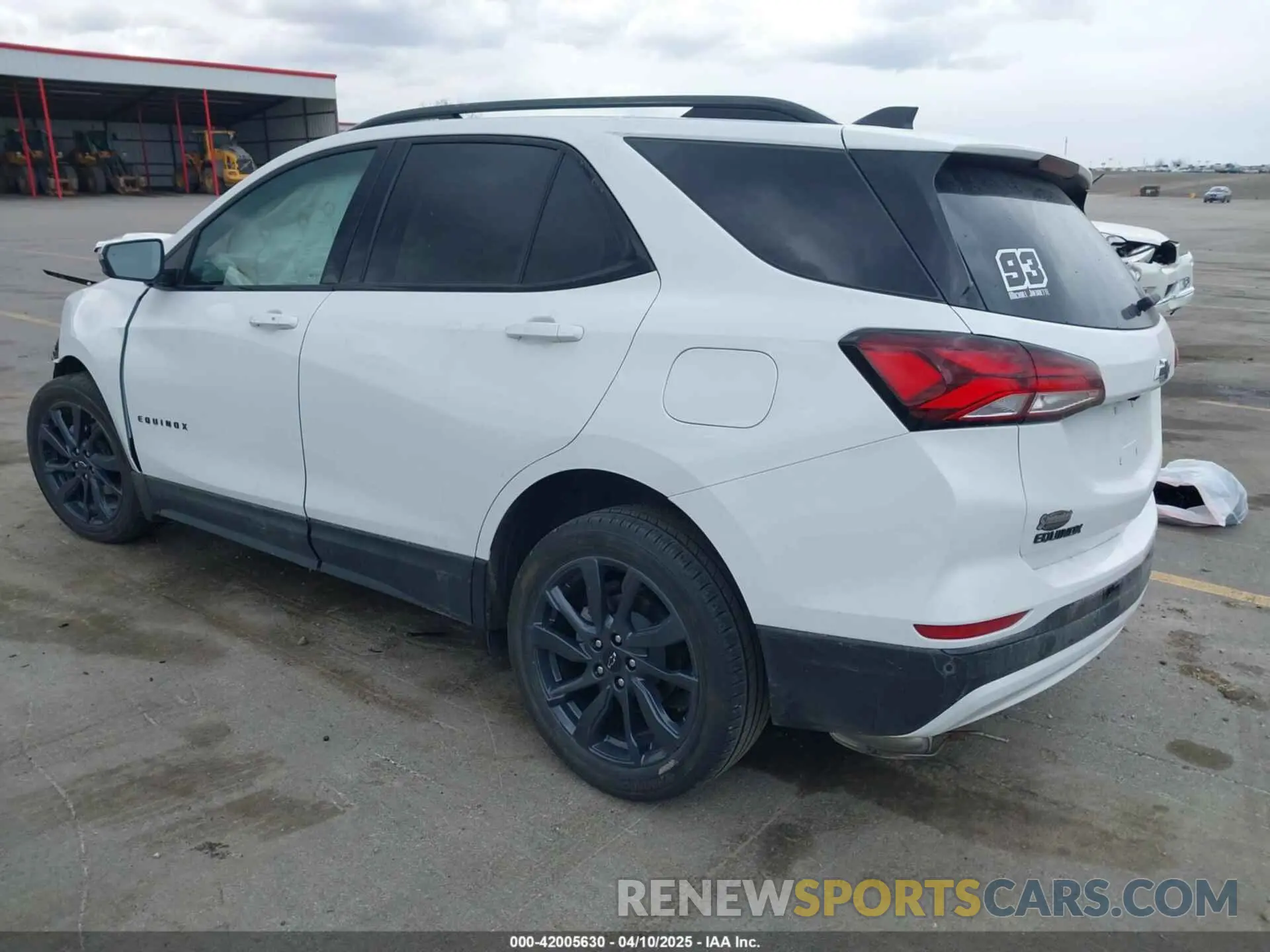 3 Photograph of a damaged car 3GNAXWEG6RS213895 CHEVROLET EQUINOX 2024