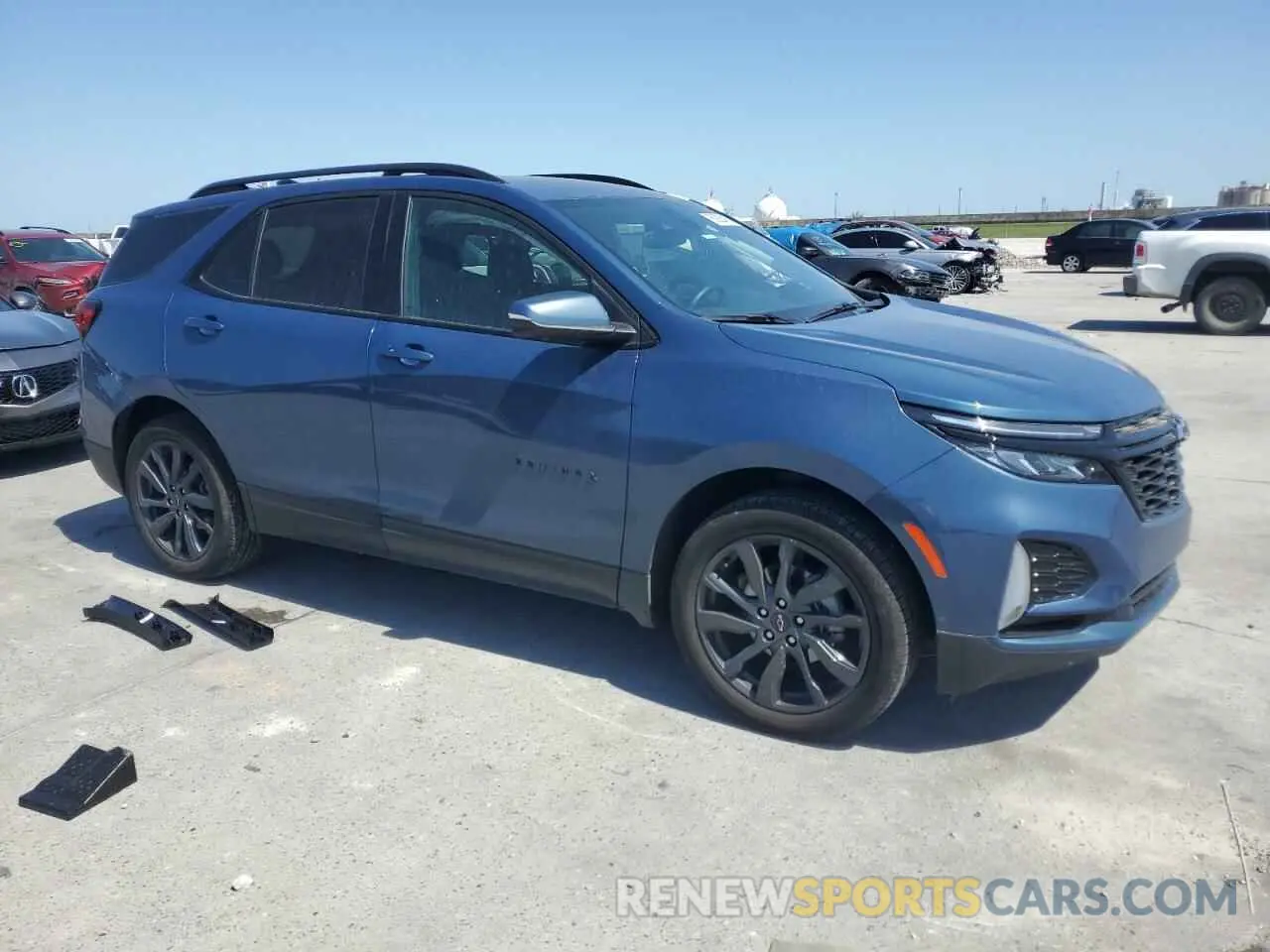 4 Photograph of a damaged car 3GNAXWEG7RL117347 CHEVROLET EQUINOX 2024