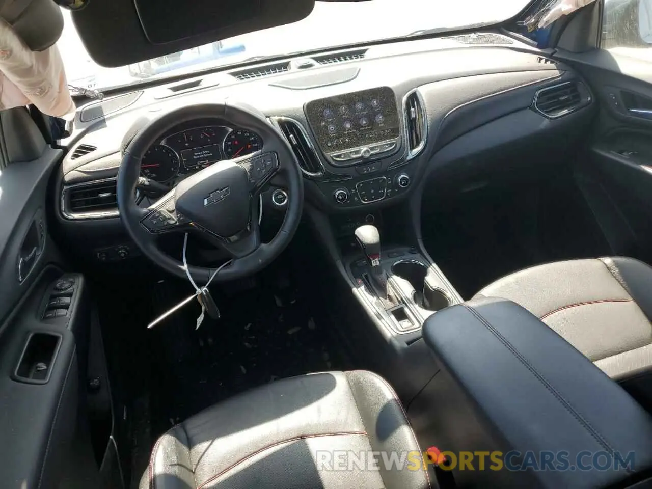 8 Photograph of a damaged car 3GNAXWEG7RL117347 CHEVROLET EQUINOX 2024