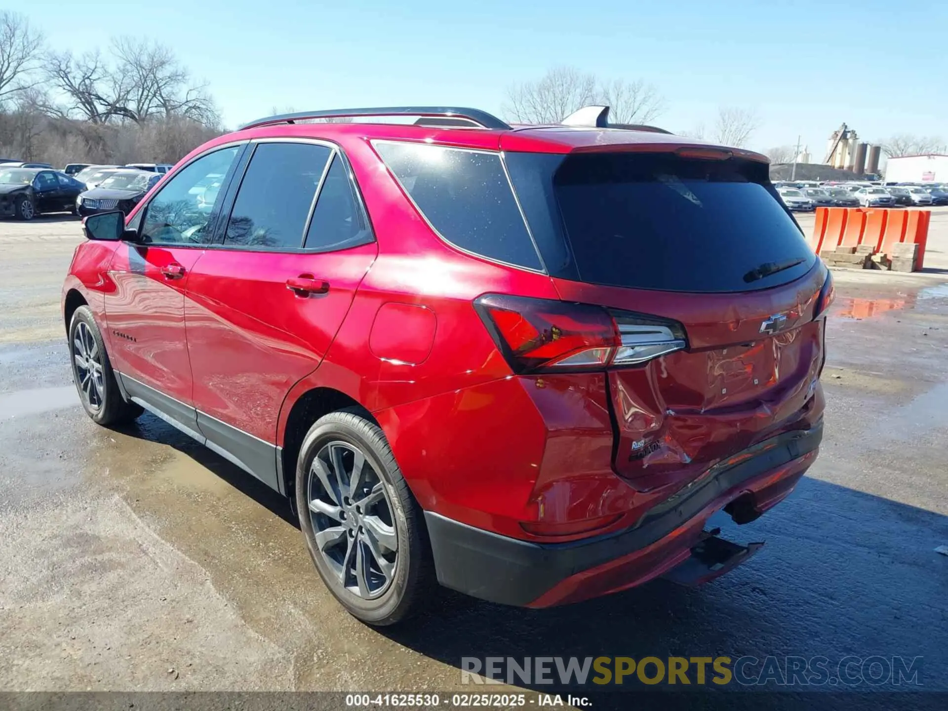 3 Photograph of a damaged car 3GNAXWEG8RL352842 CHEVROLET EQUINOX 2024