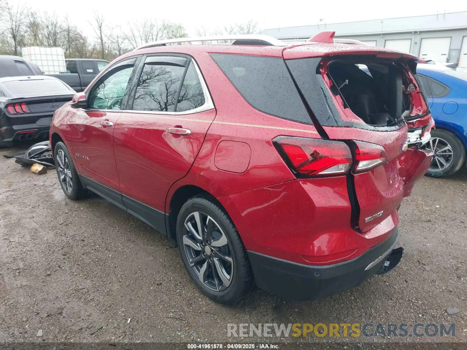 3 Photograph of a damaged car 3GNAXXEG3RL362717 CHEVROLET EQUINOX 2024