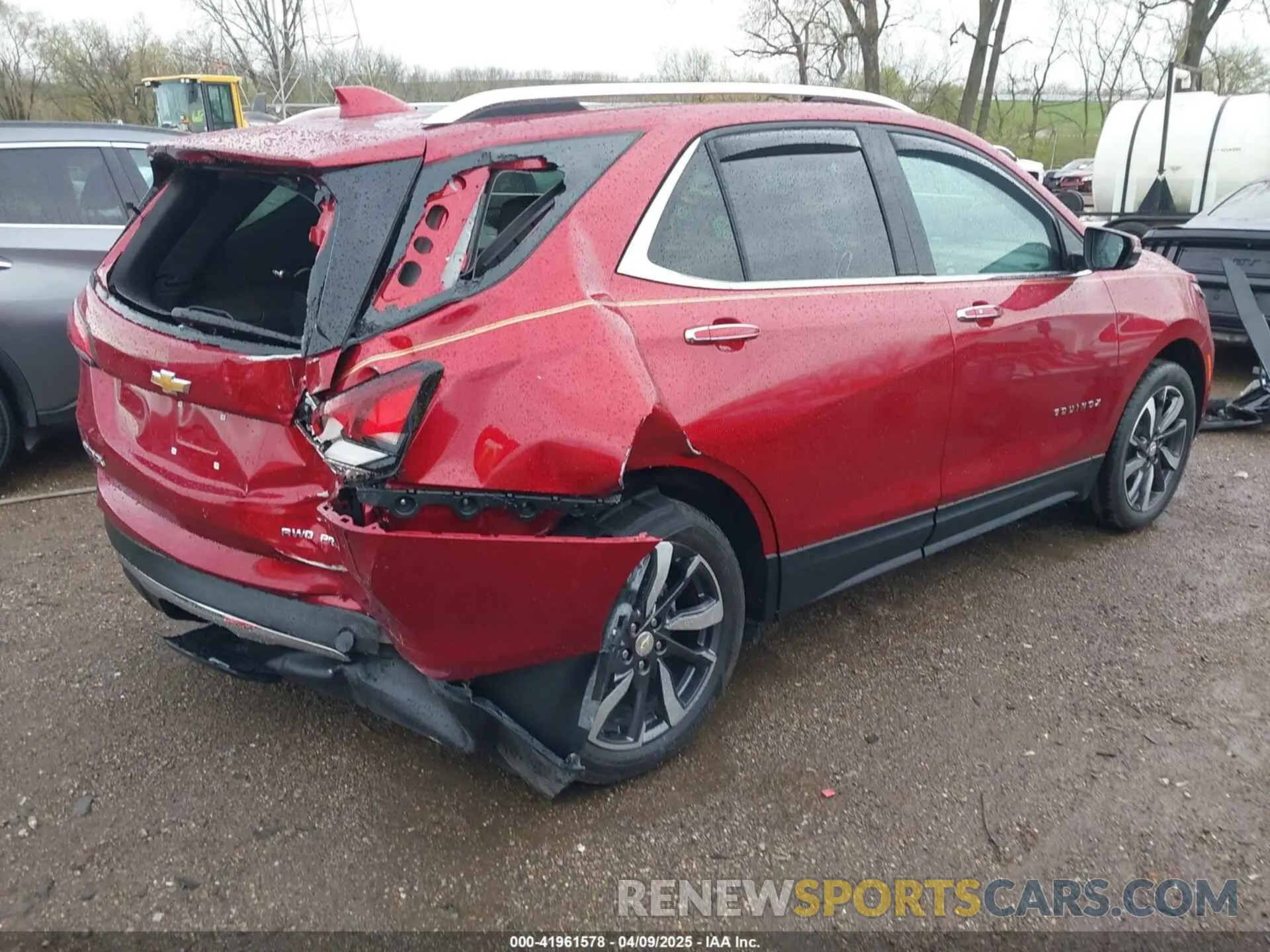 4 Photograph of a damaged car 3GNAXXEG3RL362717 CHEVROLET EQUINOX 2024