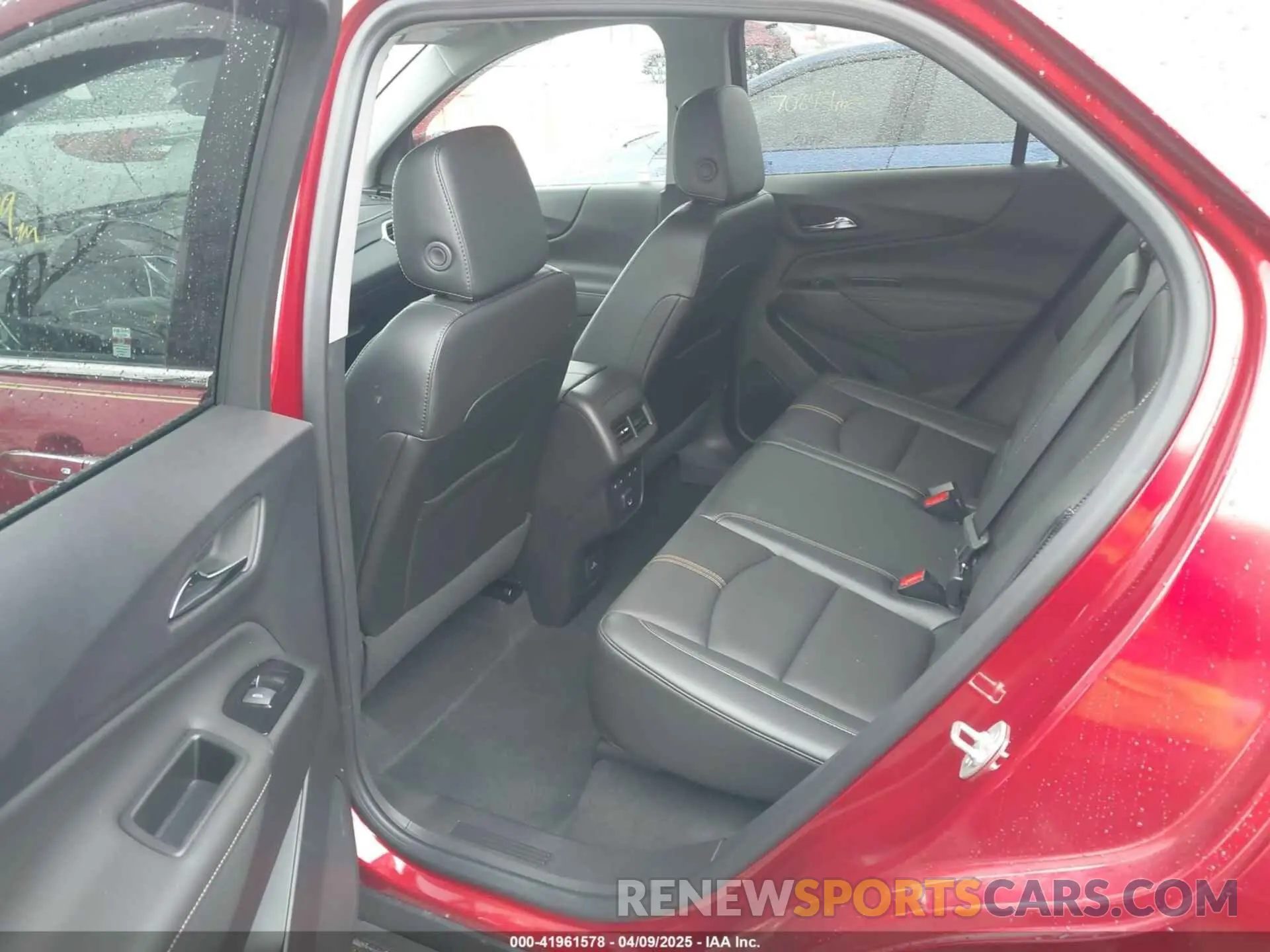 8 Photograph of a damaged car 3GNAXXEG3RL362717 CHEVROLET EQUINOX 2024