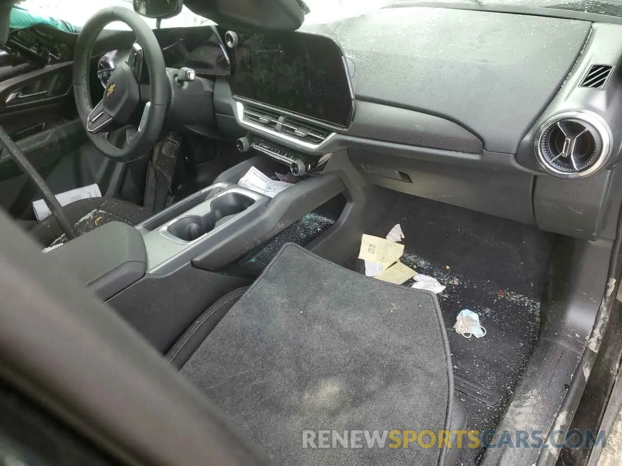 8 Photograph of a damaged car 3GN7DLRP7SS117503 CHEVROLET EQUINOX 2025