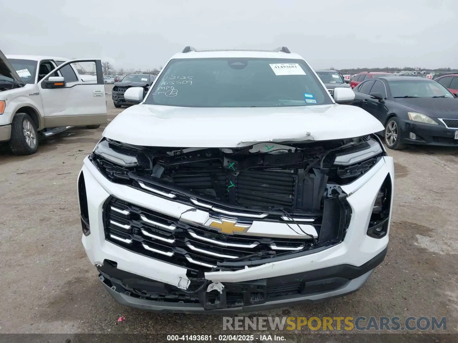 12 Photograph of a damaged car 3GNAXHEG0SL112587 CHEVROLET EQUINOX 2025