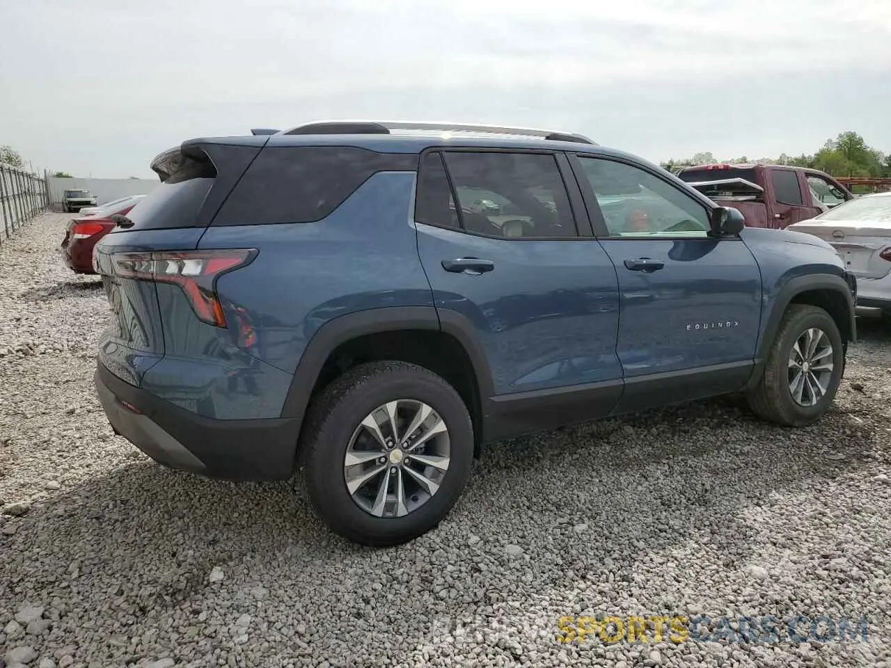3 Photograph of a damaged car 3GNAXHEG0SL230994 CHEVROLET EQUINOX 2025