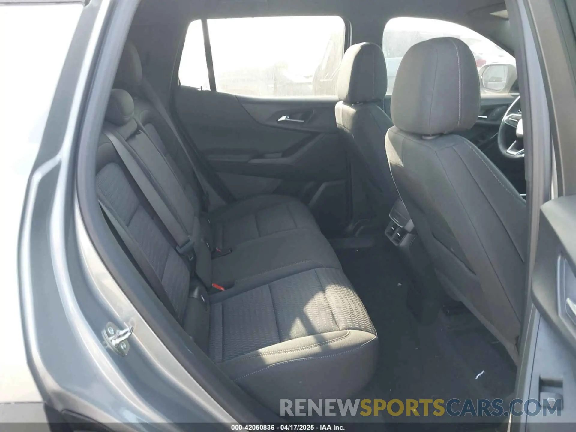 8 Photograph of a damaged car 3GNAXHEG0SL299975 CHEVROLET EQUINOX 2025