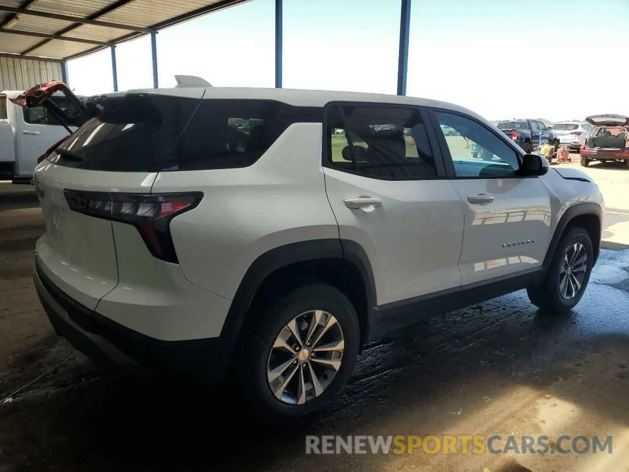 3 Photograph of a damaged car 3GNAXHEG0SL309064 CHEVROLET EQUINOX 2025