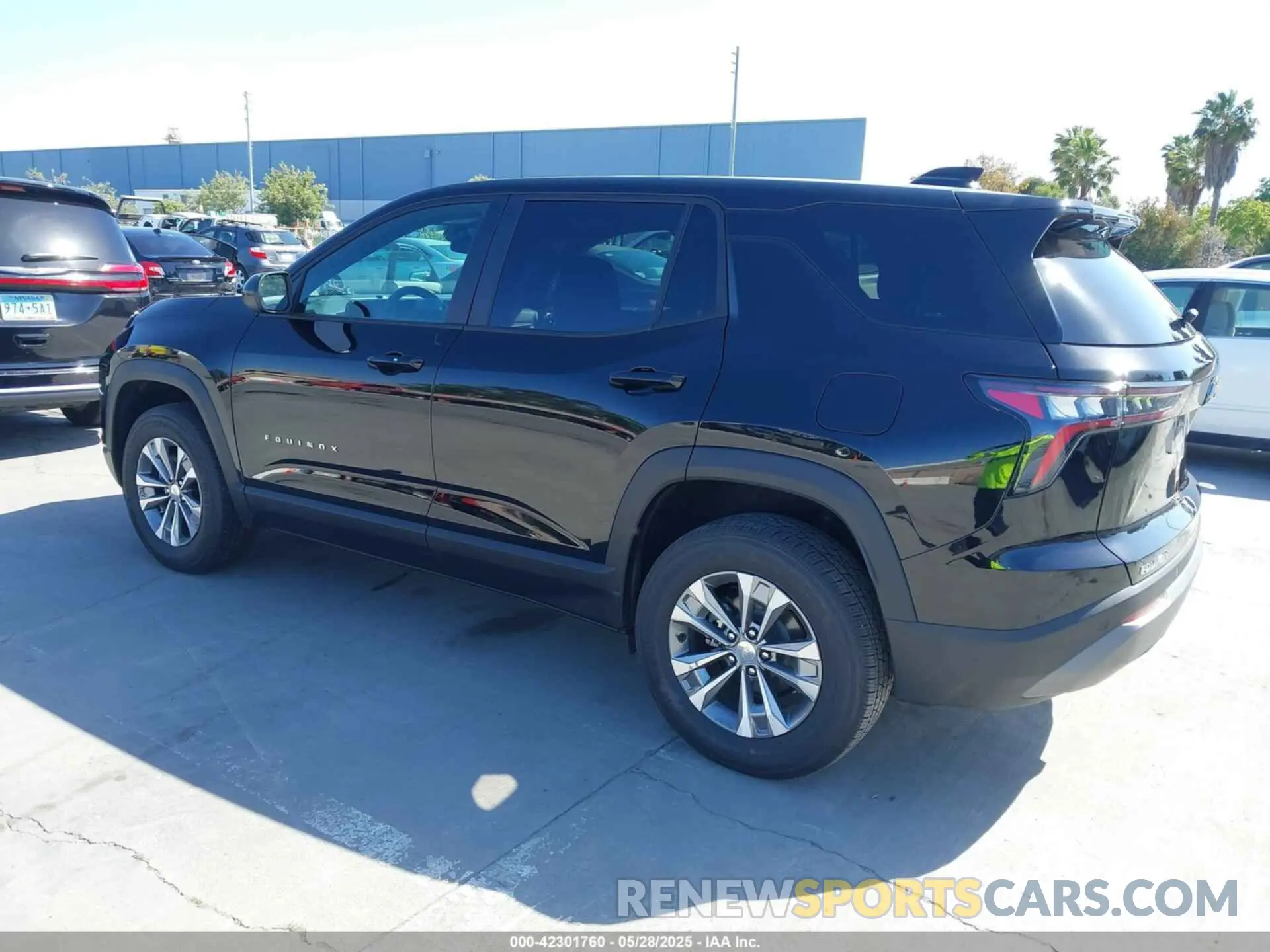 3 Photograph of a damaged car 3GNAXHEG0SL317259 CHEVROLET EQUINOX 2025