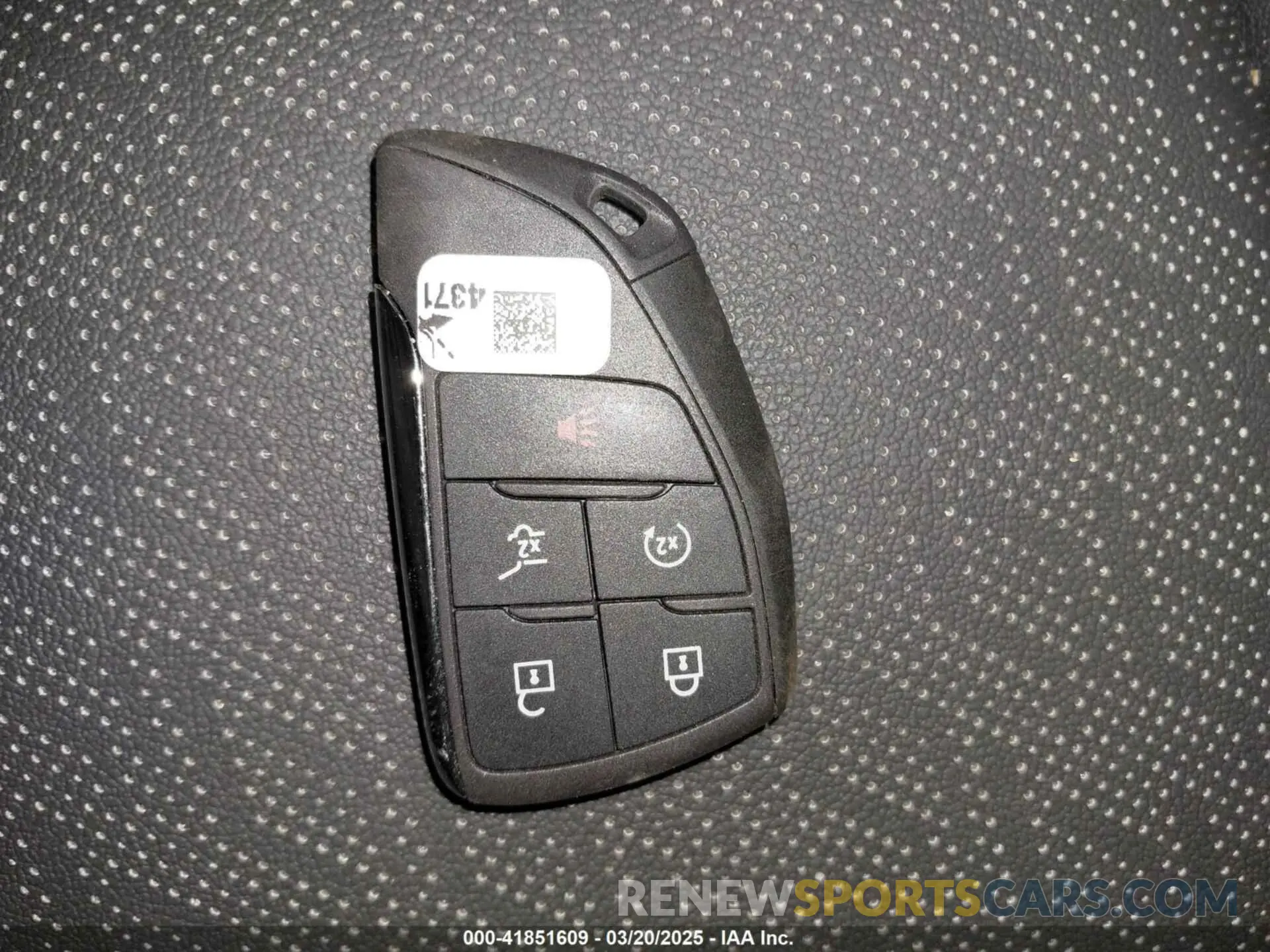 11 Photograph of a damaged car 3GNAXHEG1SL104577 CHEVROLET EQUINOX 2025