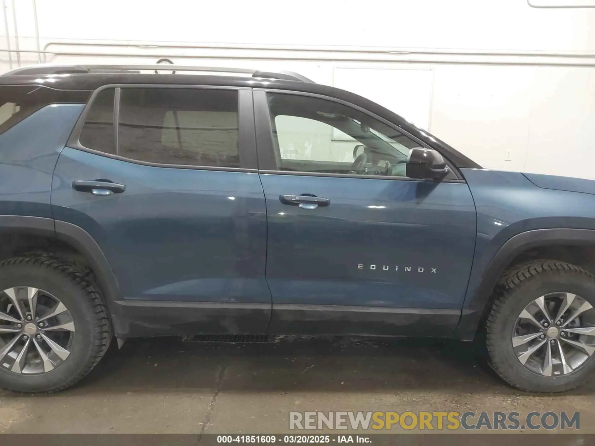 13 Photograph of a damaged car 3GNAXHEG1SL104577 CHEVROLET EQUINOX 2025