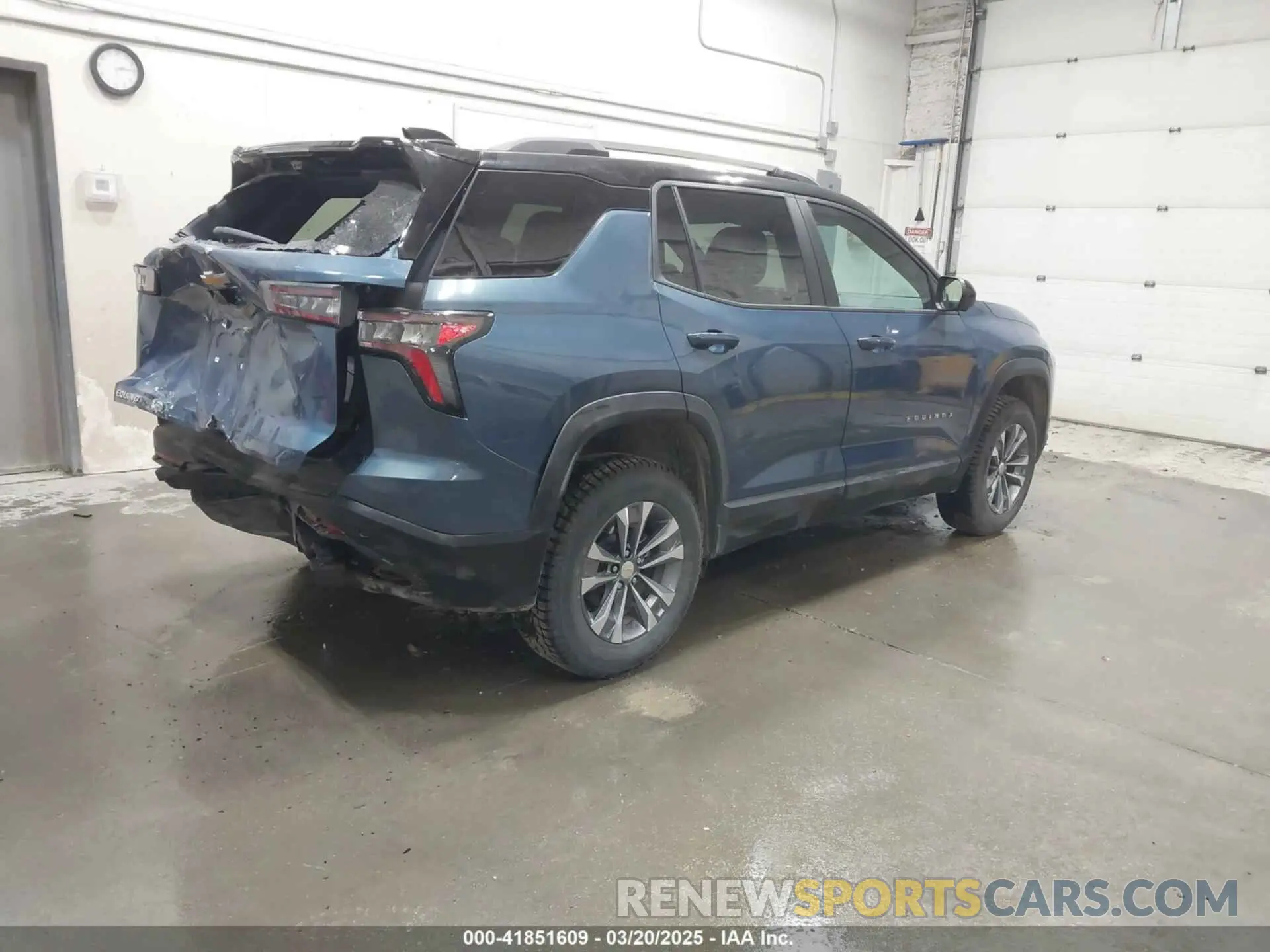 4 Photograph of a damaged car 3GNAXHEG1SL104577 CHEVROLET EQUINOX 2025