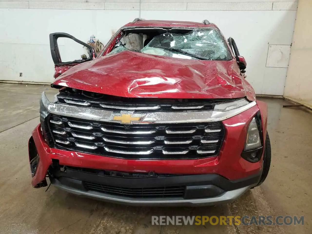 5 Photograph of a damaged car 3GNAXHEG1SL168036 CHEVROLET EQUINOX 2025