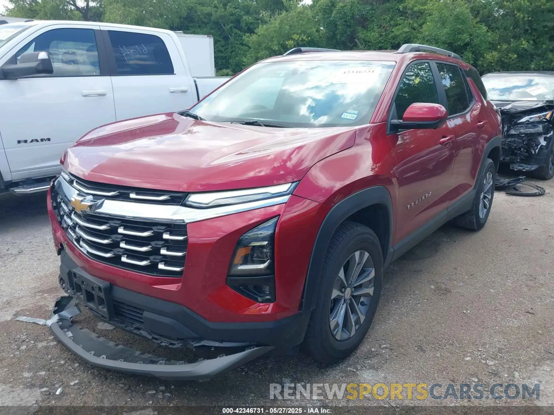 2 Photograph of a damaged car 3GNAXHEG1SL222502 CHEVROLET EQUINOX 2025