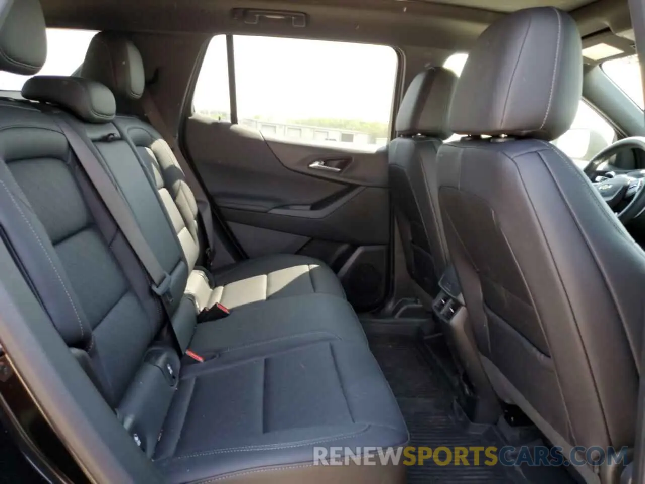 11 Photograph of a damaged car 3GNAXHEG1SL261445 CHEVROLET EQUINOX 2025