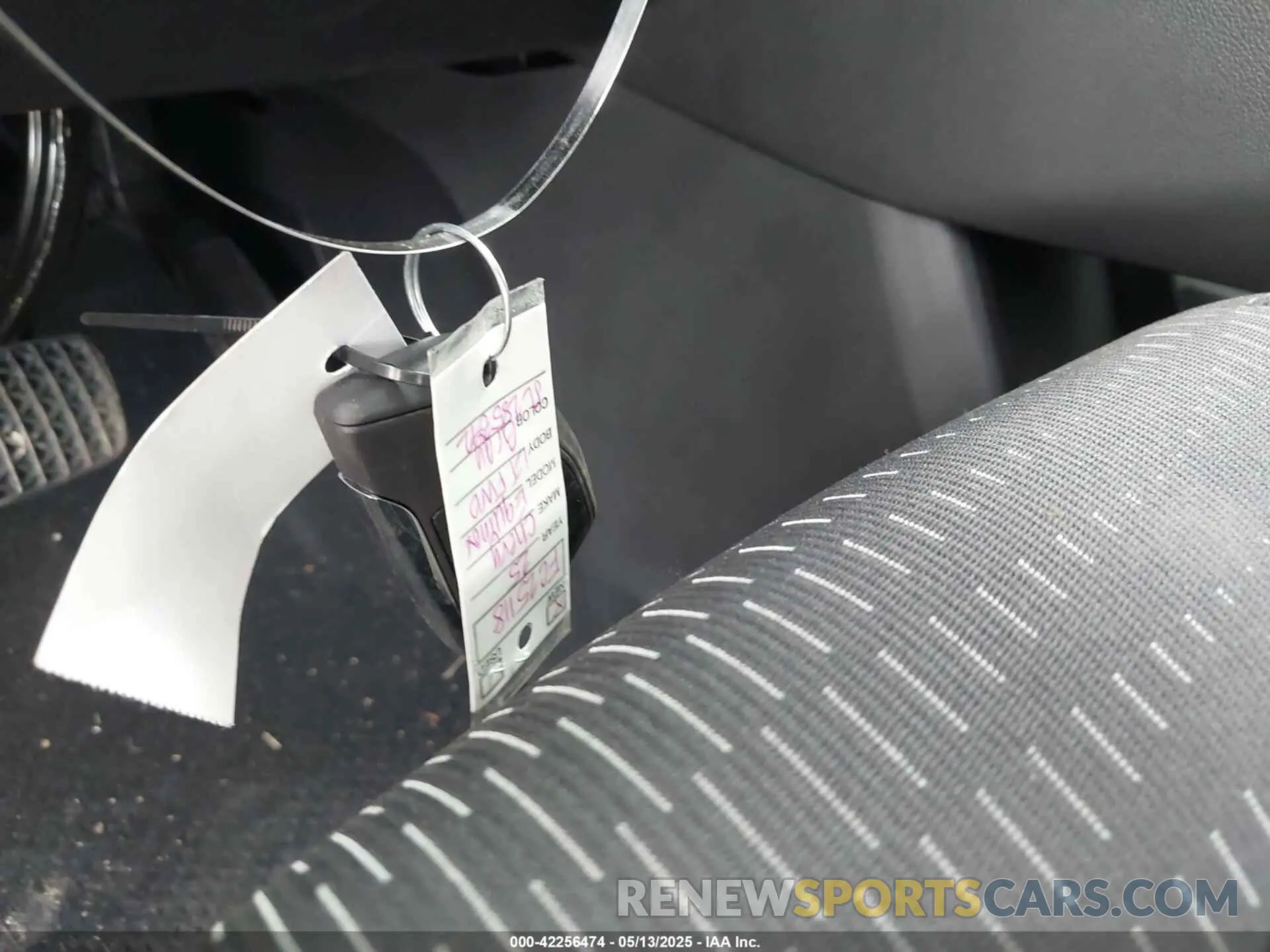11 Photograph of a damaged car 3GNAXHEG1SL285342 CHEVROLET EQUINOX 2025