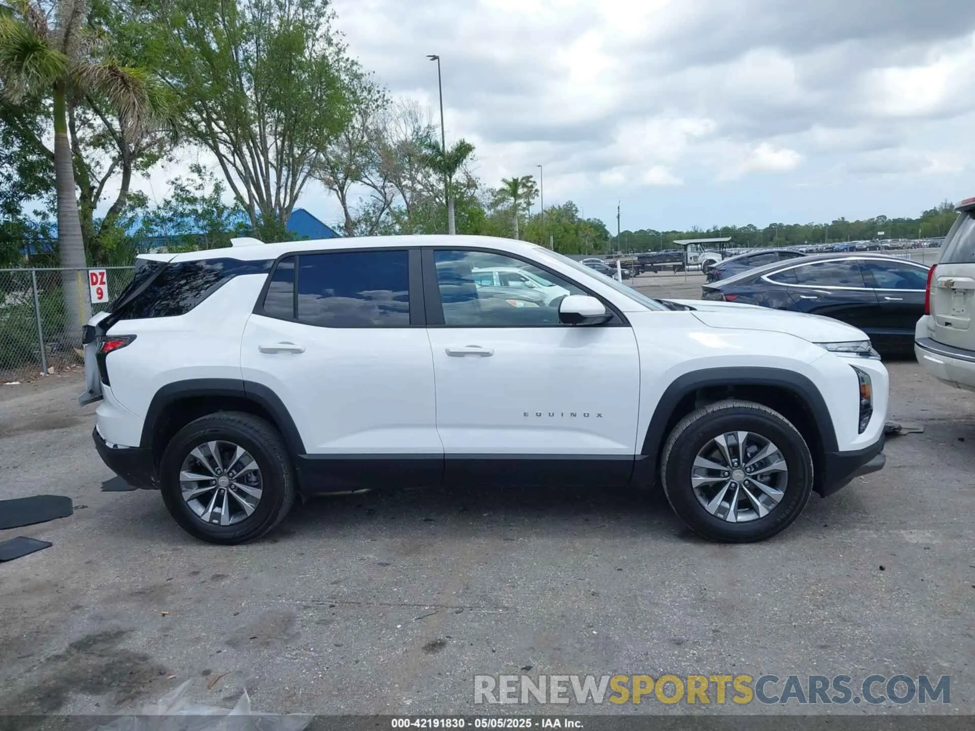 13 Photograph of a damaged car 3GNAXHEG2SL115457 CHEVROLET EQUINOX 2025