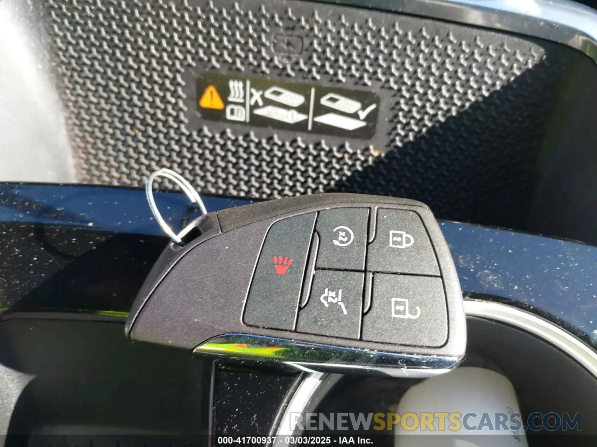11 Photograph of a damaged car 3GNAXHEG2SL131819 CHEVROLET EQUINOX 2025