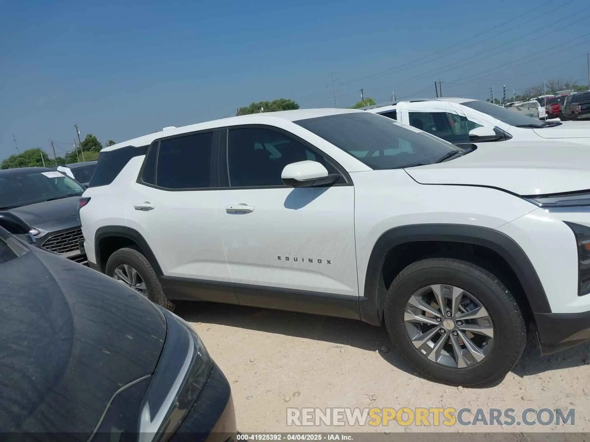 13 Photograph of a damaged car 3GNAXHEG2SL175464 CHEVROLET EQUINOX 2025