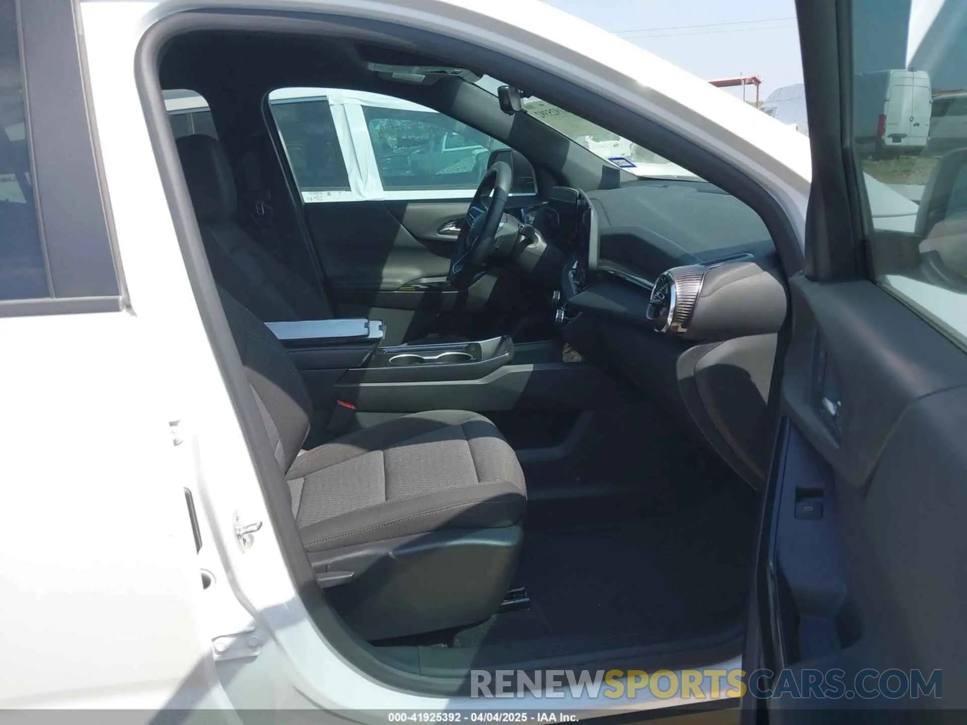 5 Photograph of a damaged car 3GNAXHEG2SL175464 CHEVROLET EQUINOX 2025