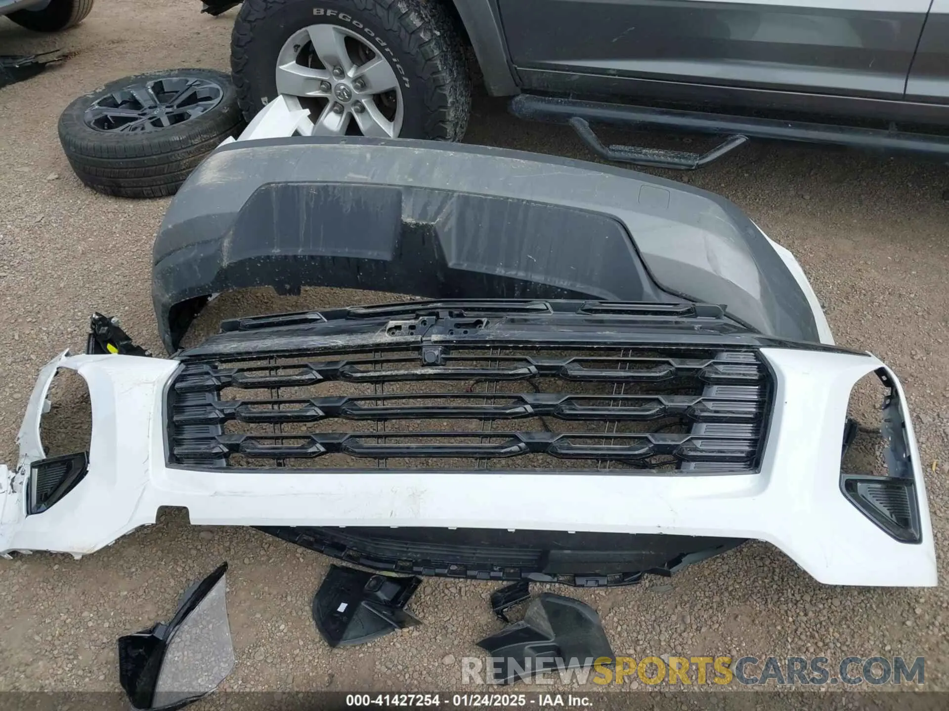 12 Photograph of a damaged car 3GNAXHEG2SL185489 CHEVROLET EQUINOX 2025