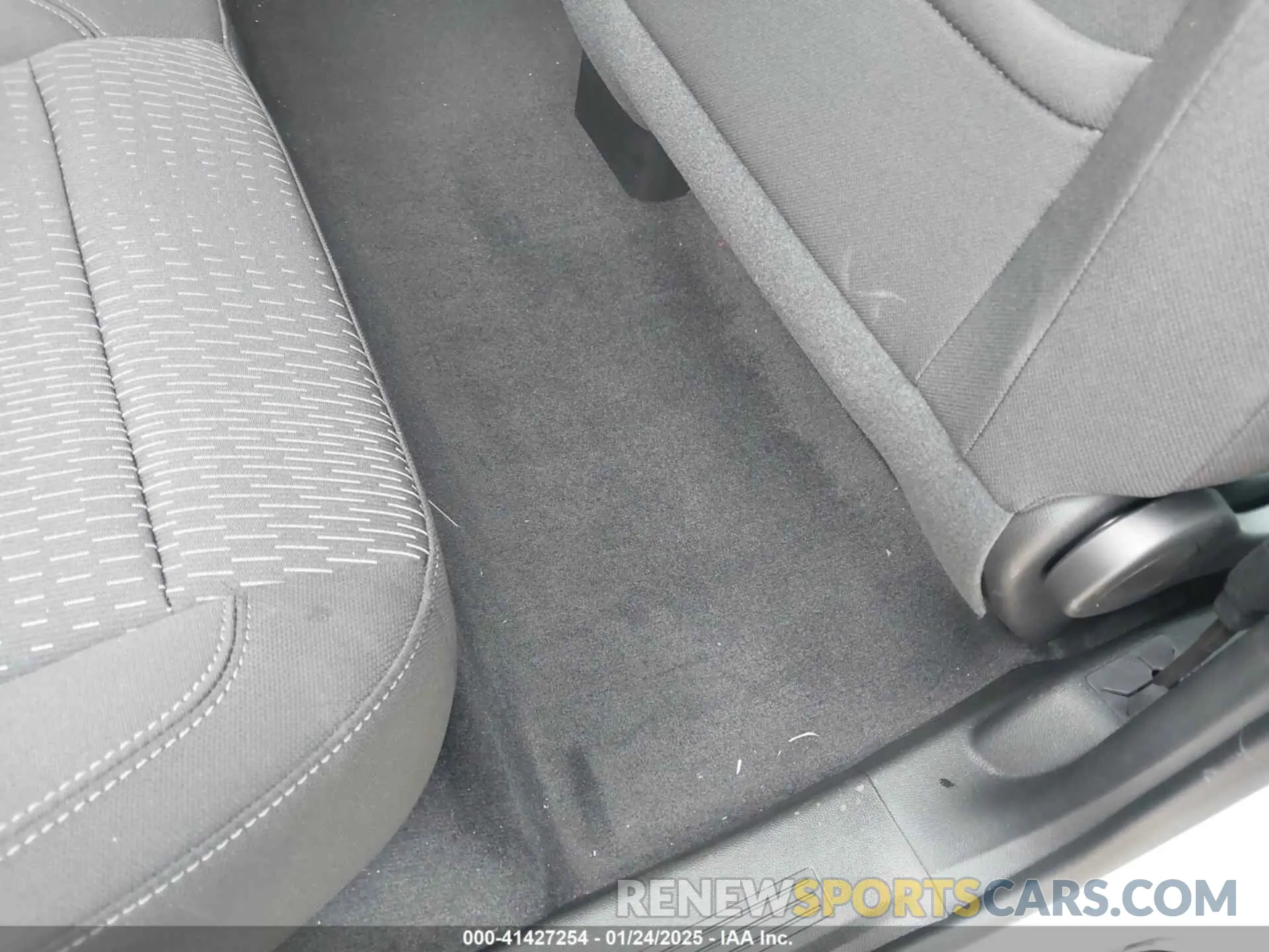 8 Photograph of a damaged car 3GNAXHEG2SL185489 CHEVROLET EQUINOX 2025