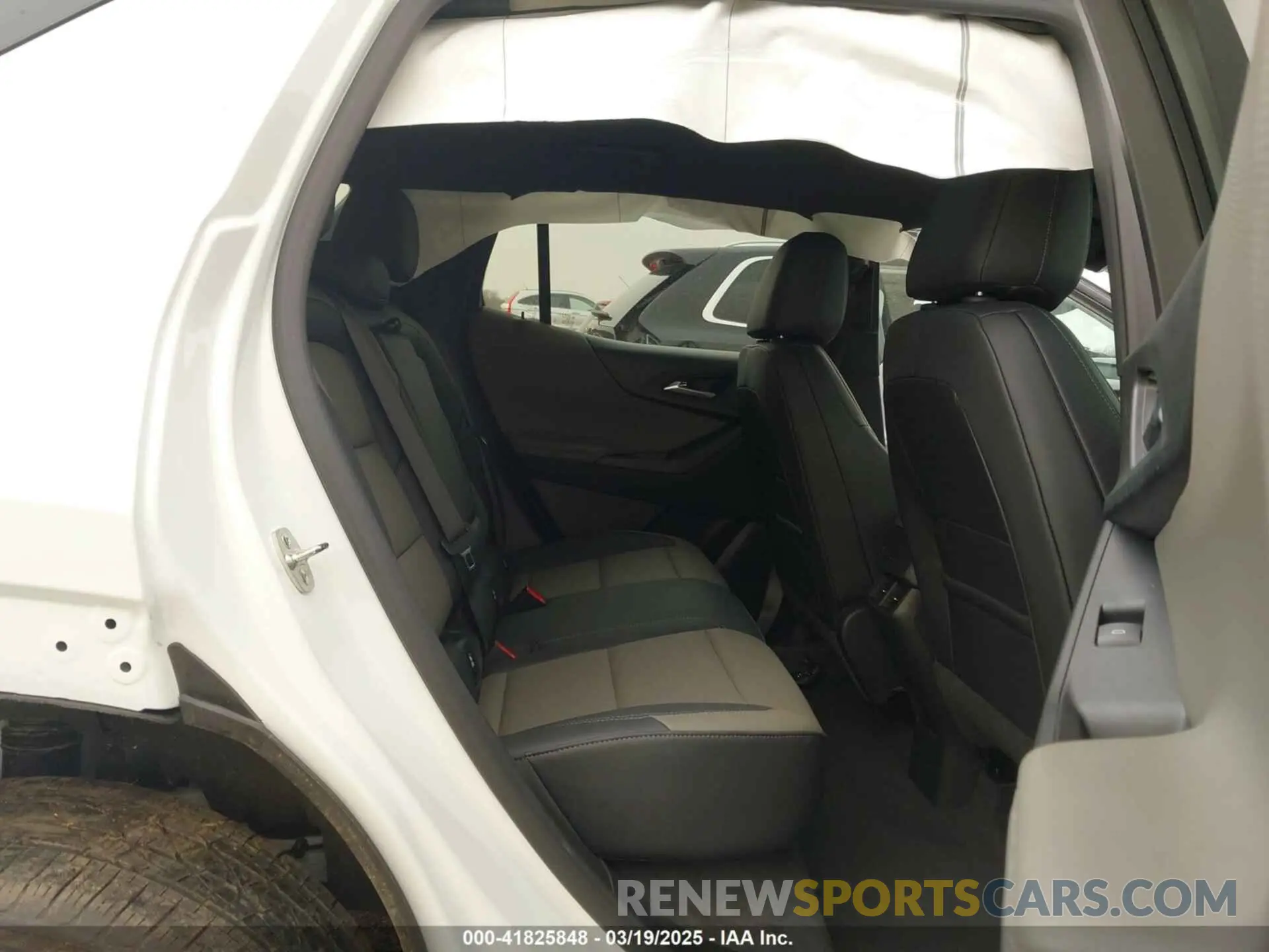 8 Photograph of a damaged car 3GNAXHEG2SL197920 CHEVROLET EQUINOX 2025