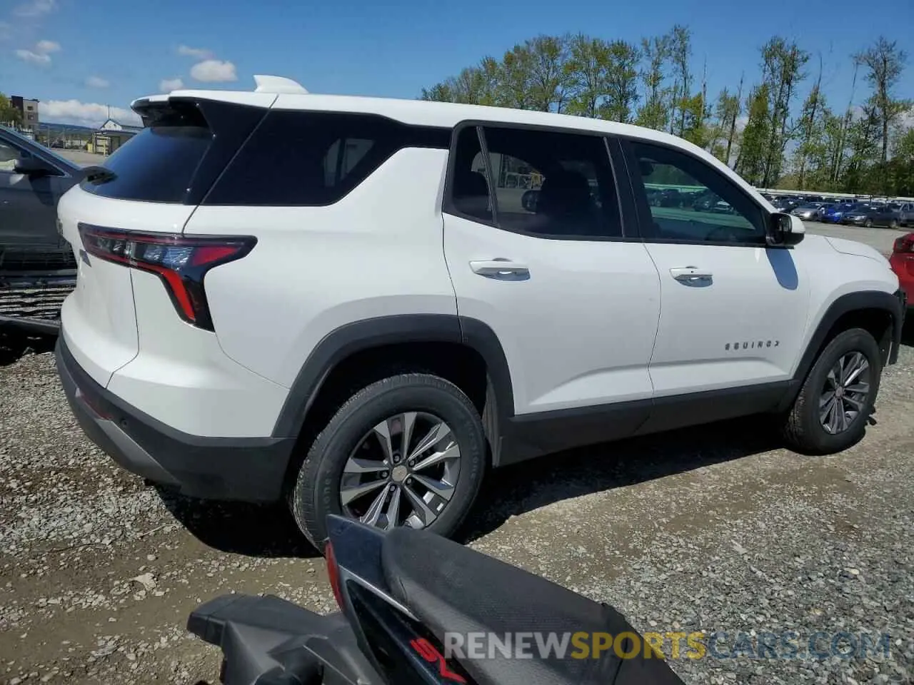 3 Photograph of a damaged car 3GNAXHEG2SL207460 CHEVROLET EQUINOX 2025
