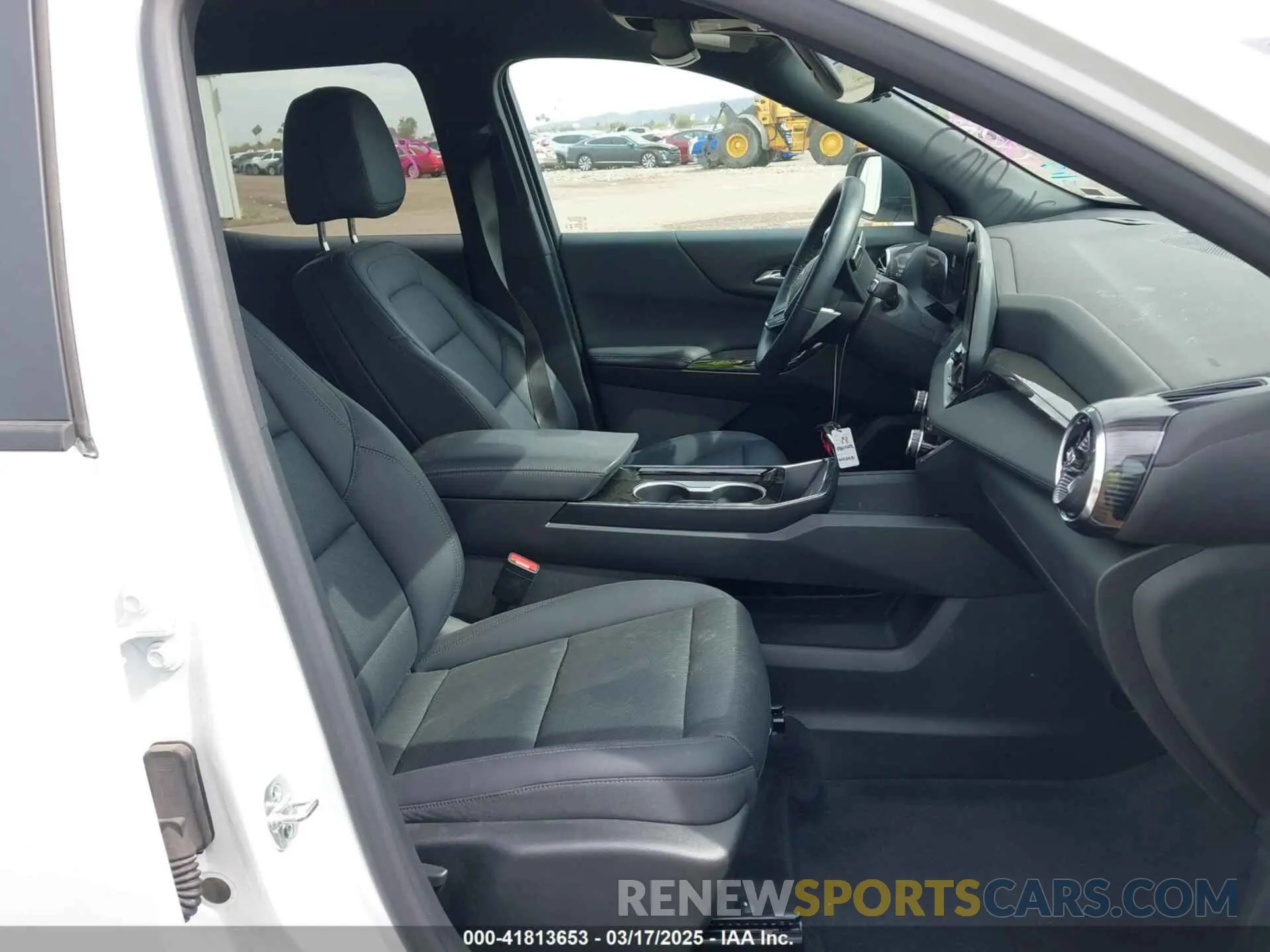 5 Photograph of a damaged car 3GNAXHEG3SL164652 CHEVROLET EQUINOX 2025