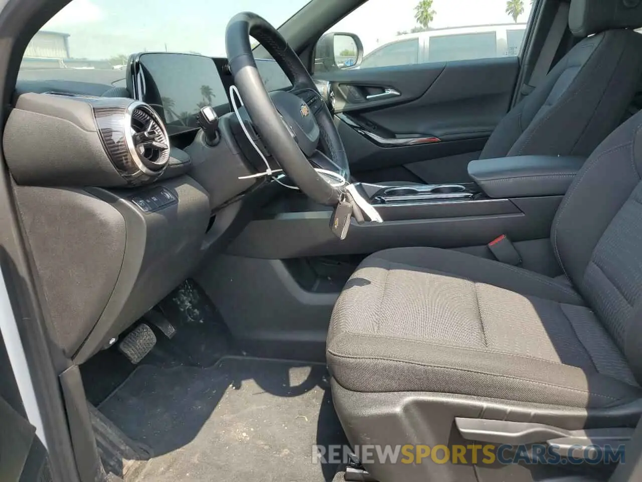 7 Photograph of a damaged car 3GNAXHEG3SL239706 CHEVROLET EQUINOX 2025