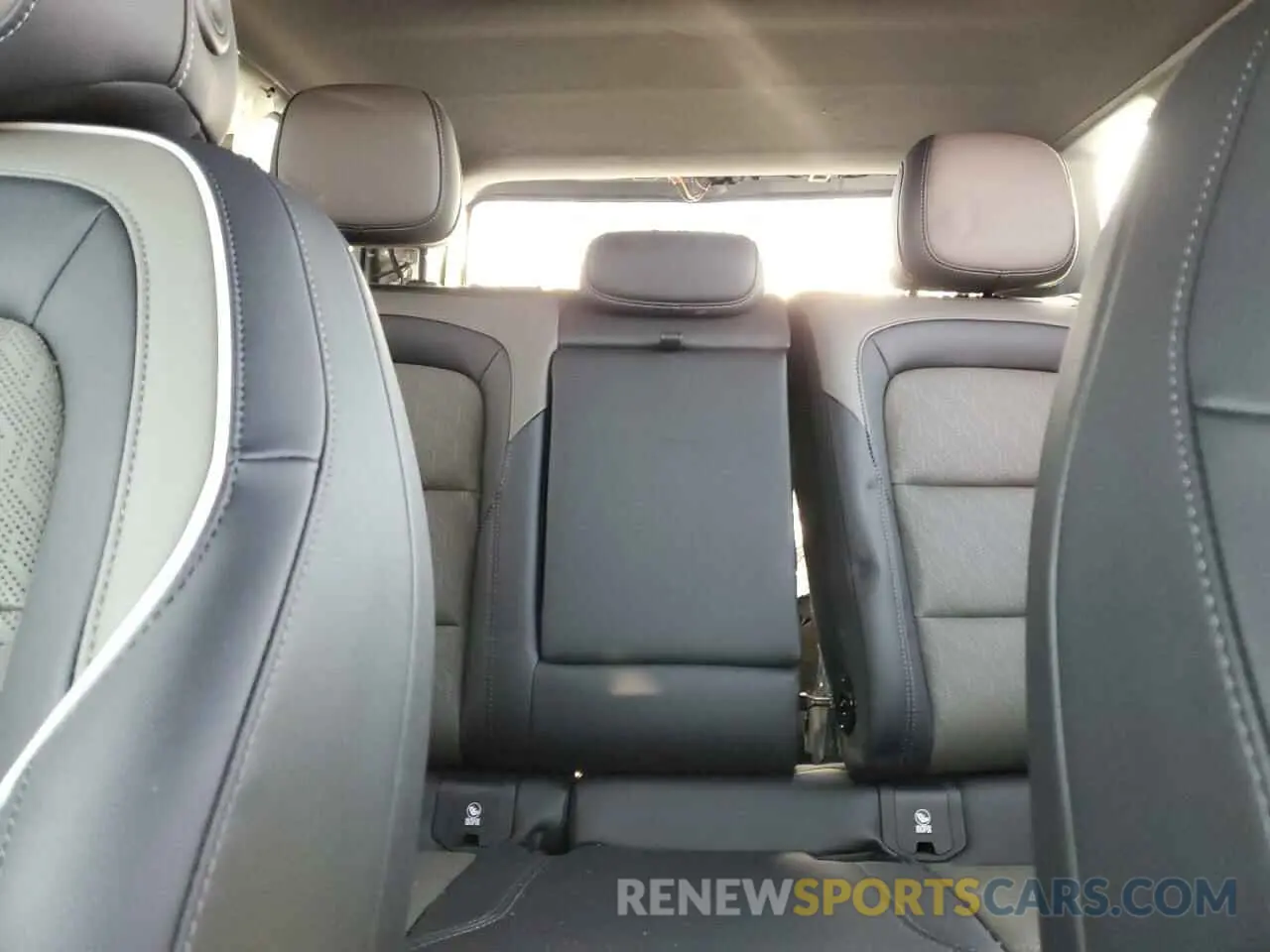 10 Photograph of a damaged car 3GNAXHEG4SL103195 CHEVROLET EQUINOX 2025