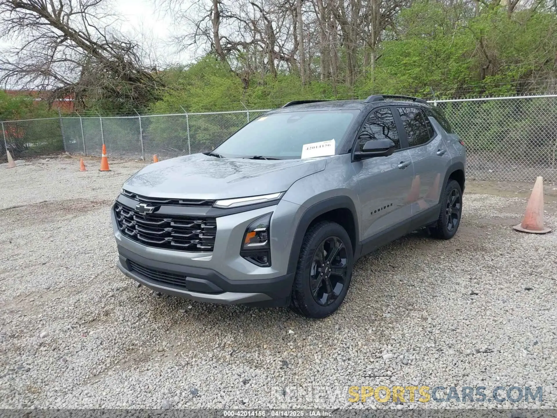 2 Photograph of a damaged car 3GNAXHEG4SL103858 CHEVROLET EQUINOX 2025