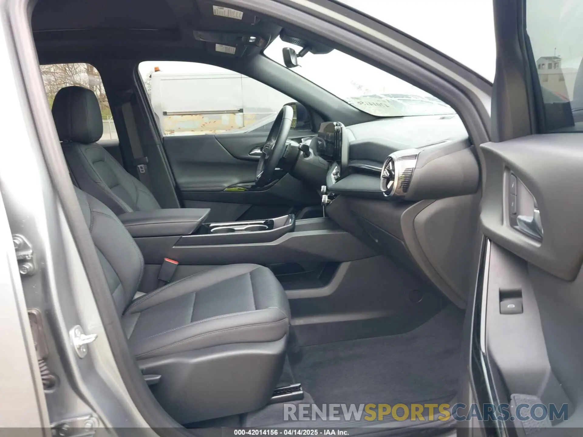 5 Photograph of a damaged car 3GNAXHEG4SL103858 CHEVROLET EQUINOX 2025