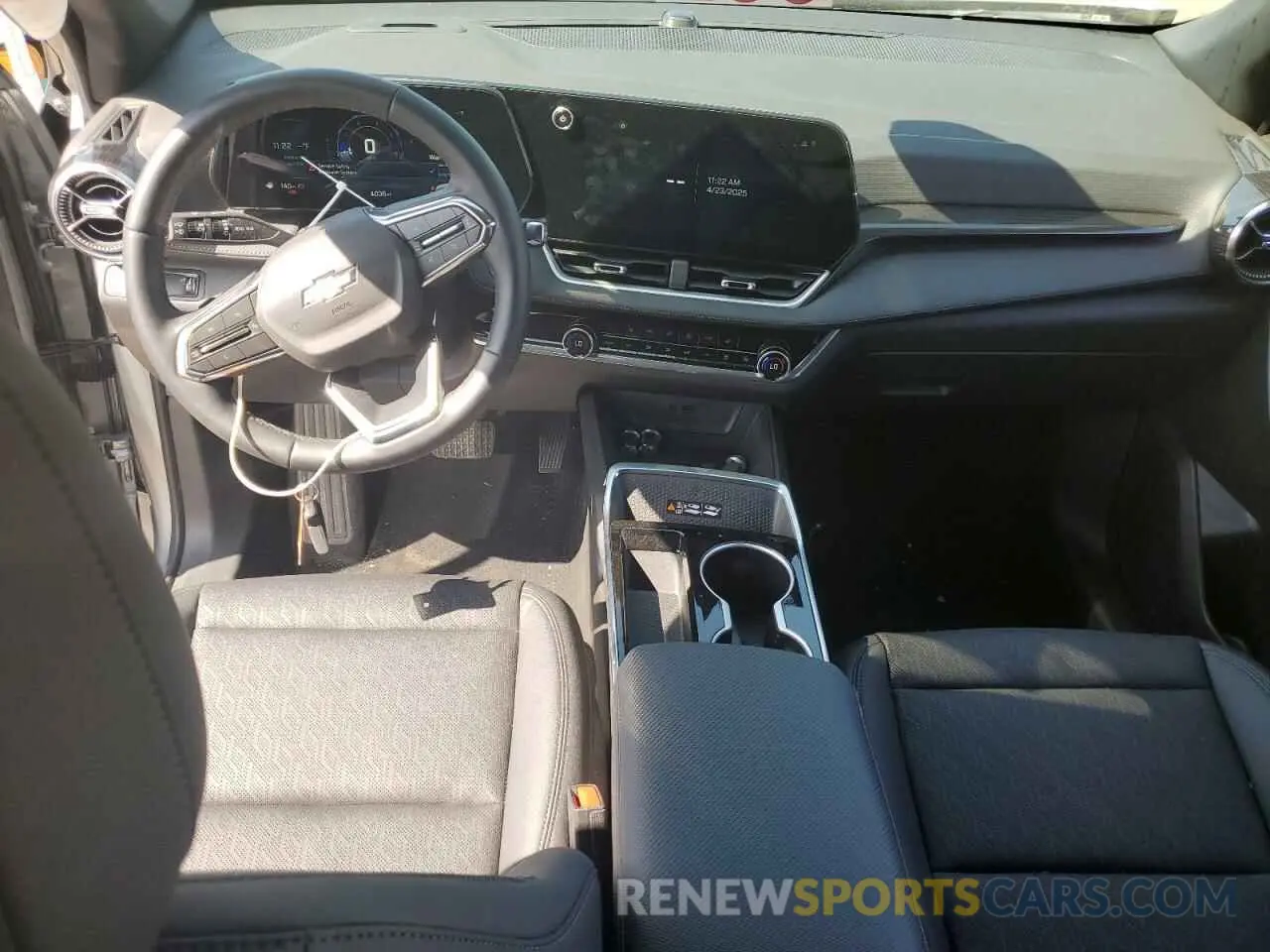 8 Photograph of a damaged car 3GNAXHEG4SL132521 CHEVROLET EQUINOX 2025