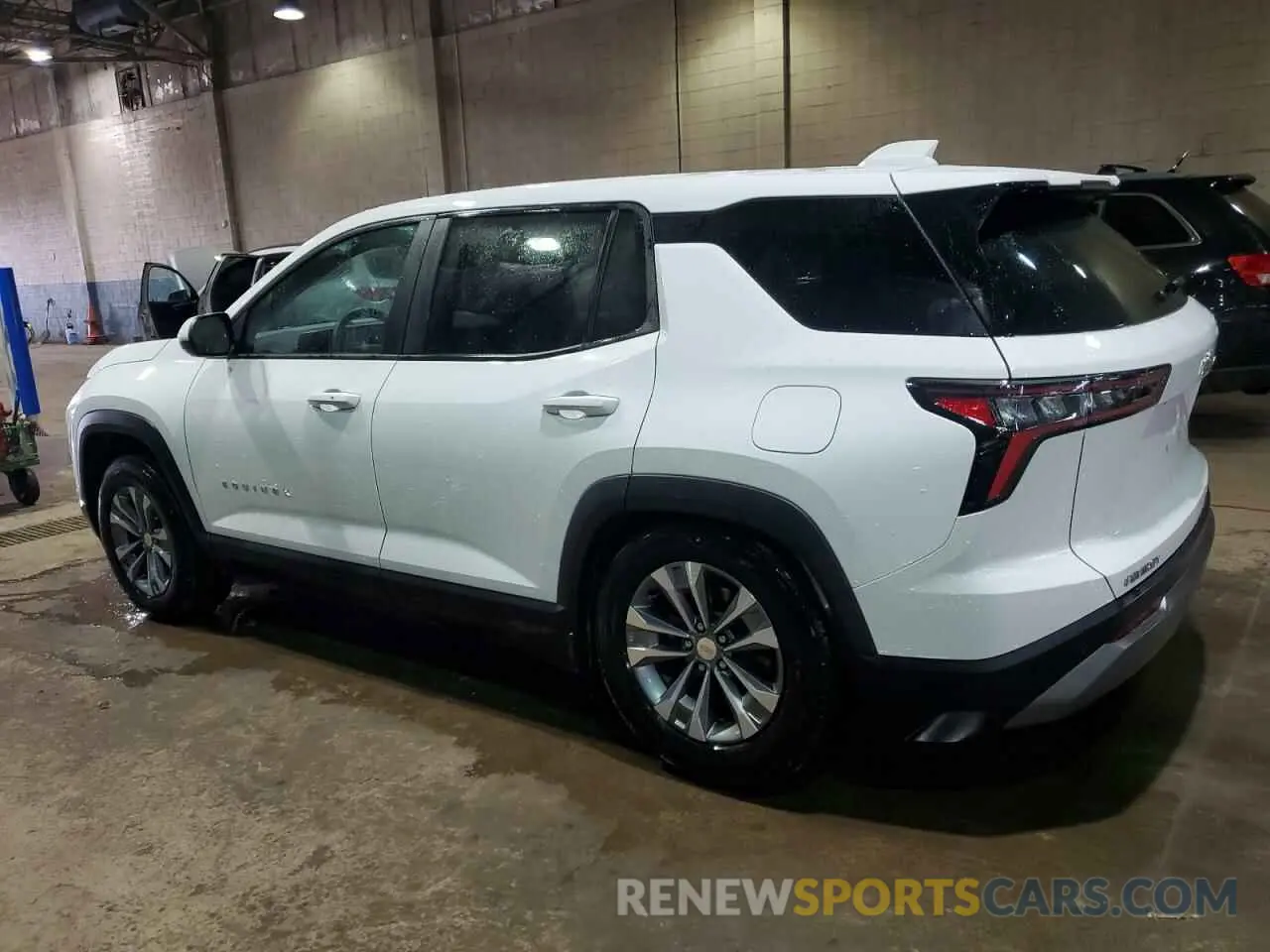 2 Photograph of a damaged car 3GNAXHEG4SL207086 CHEVROLET EQUINOX 2025