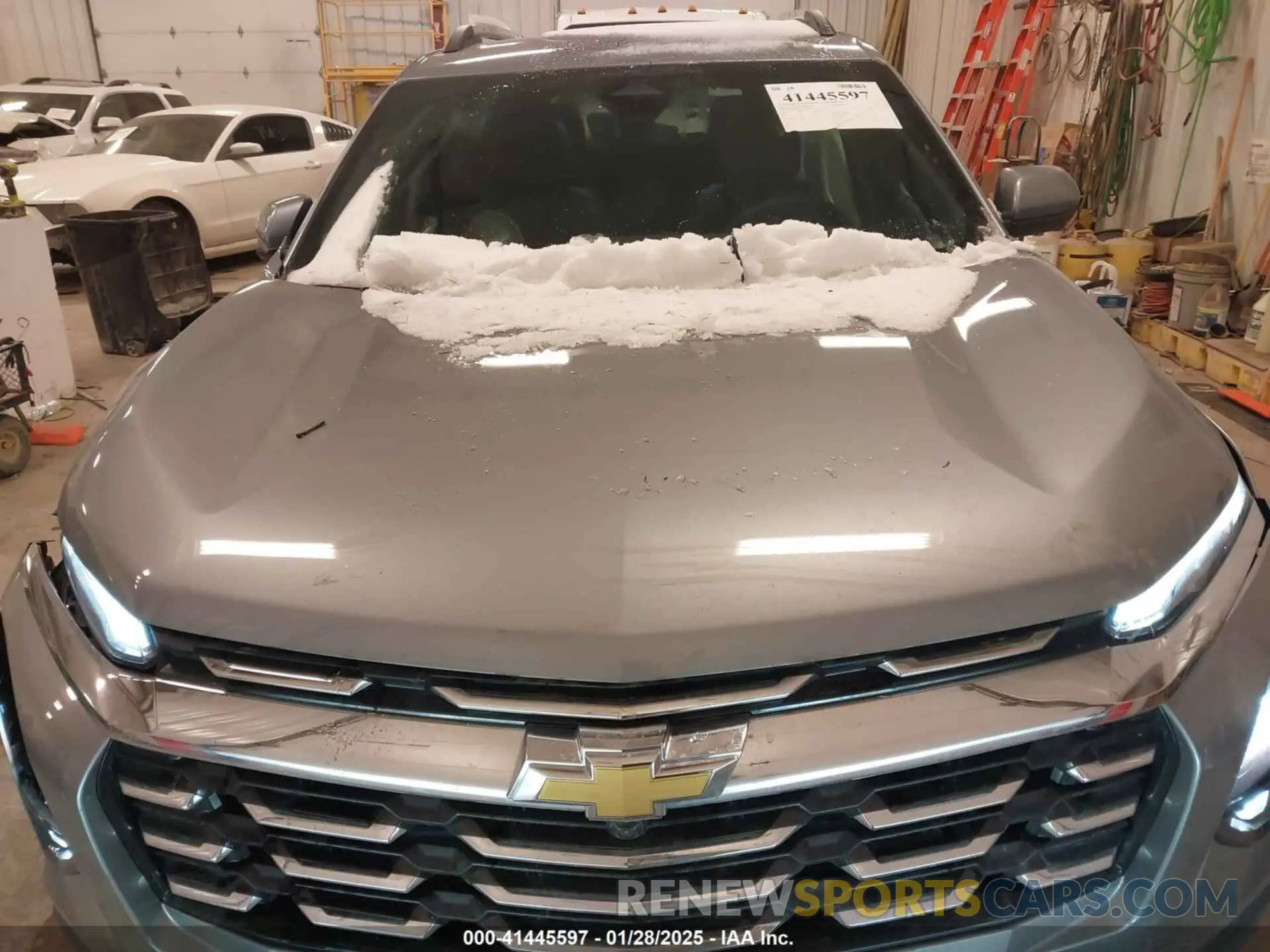 12 Photograph of a damaged car 3GNAXHEG5SL123035 CHEVROLET EQUINOX 2025