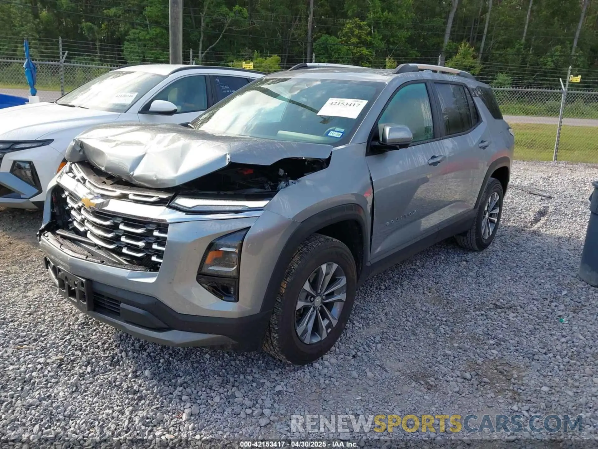 2 Photograph of a damaged car 3GNAXHEG5SL185017 CHEVROLET EQUINOX 2025