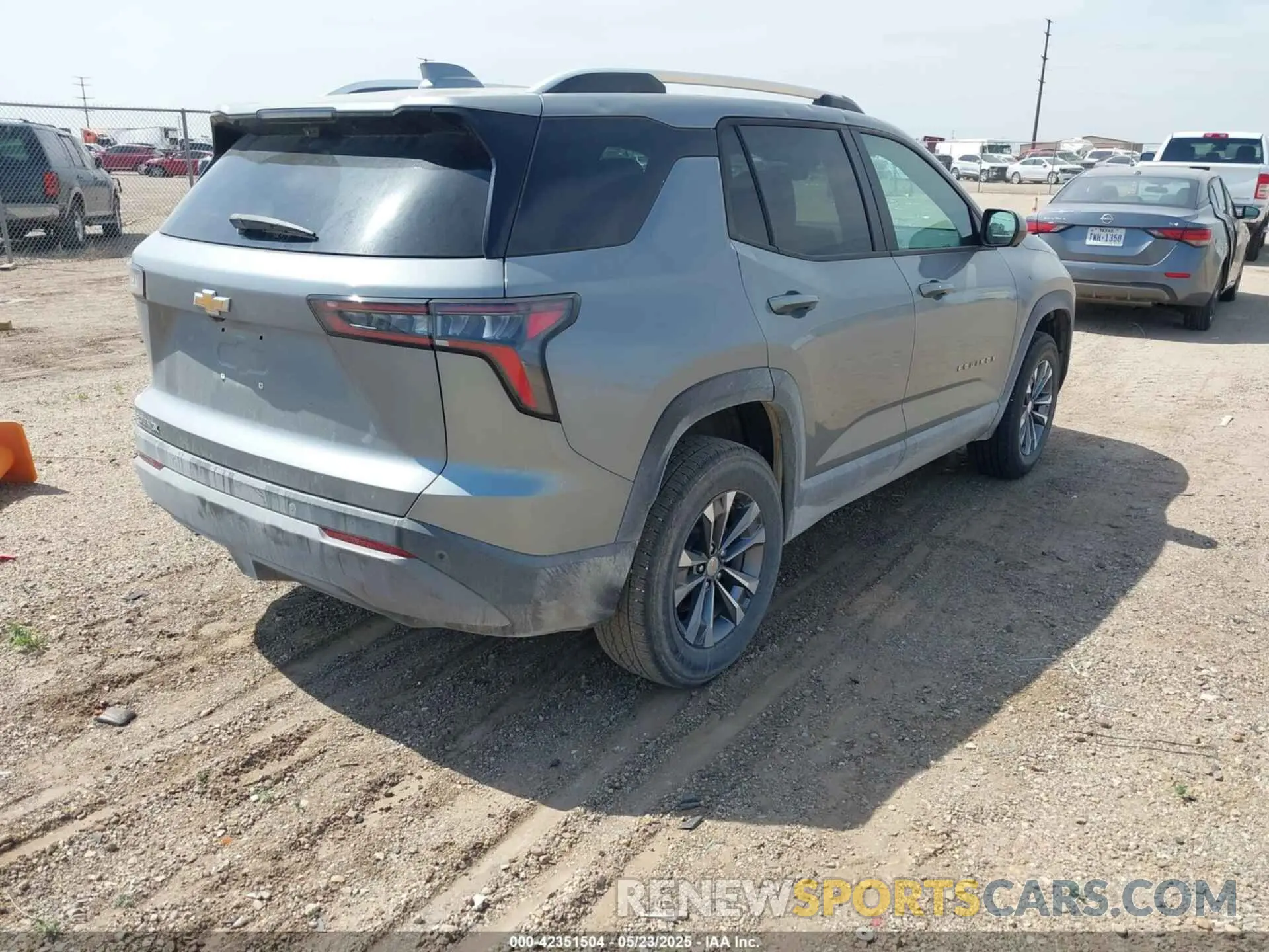 4 Photograph of a damaged car 3GNAXHEG5SL217853 CHEVROLET EQUINOX 2025