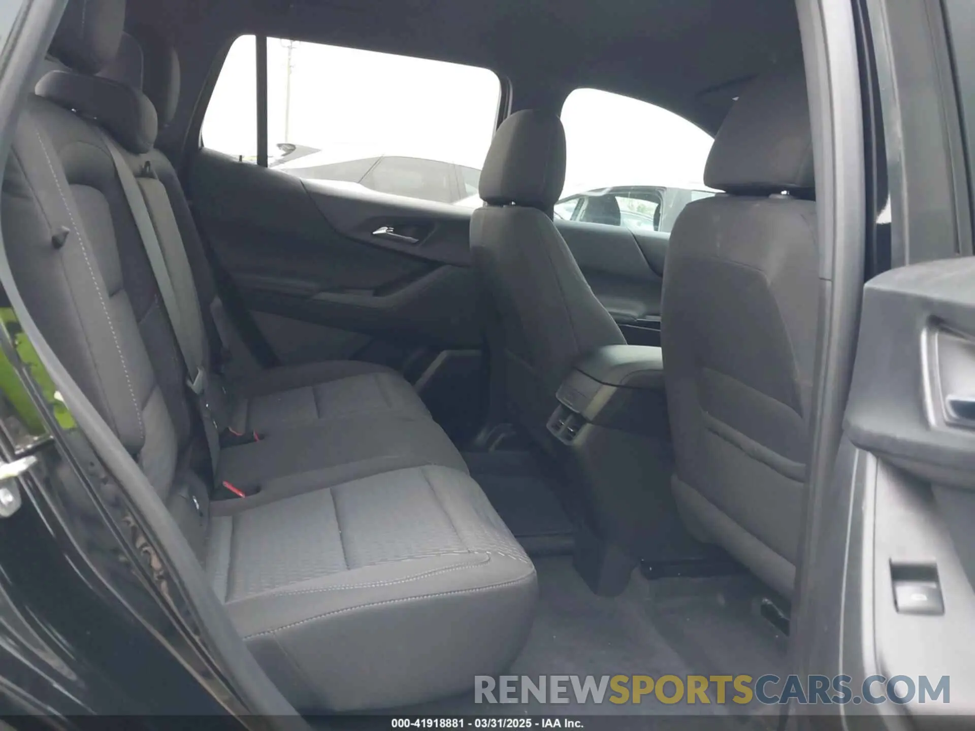 8 Photograph of a damaged car 3GNAXHEG6SL133072 CHEVROLET EQUINOX 2025