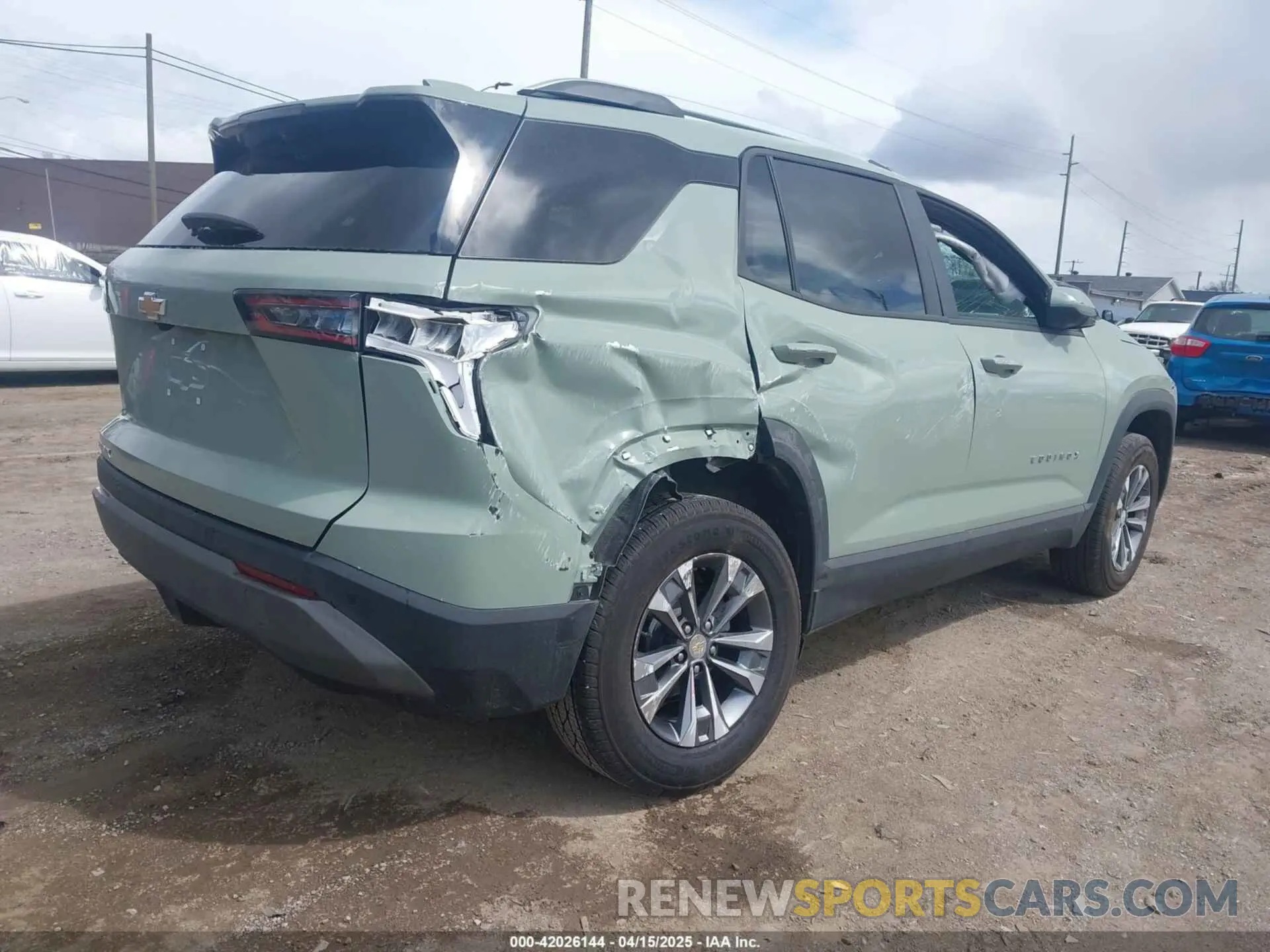 4 Photograph of a damaged car 3GNAXHEG7SL114014 CHEVROLET EQUINOX 2025