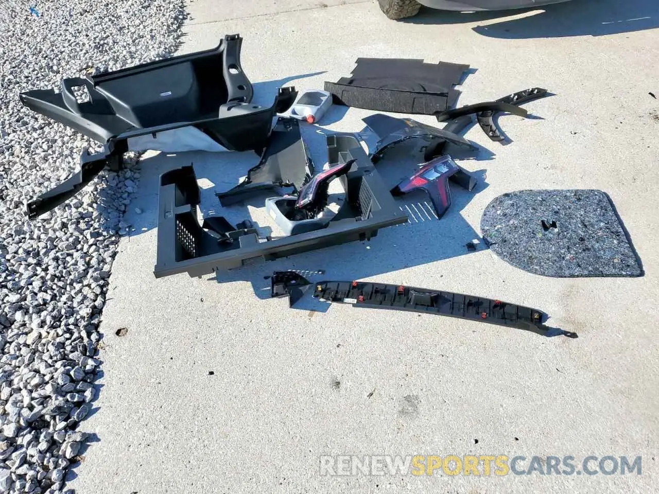 13 Photograph of a damaged car 3GNAXHEG7SL139477 CHEVROLET EQUINOX 2025