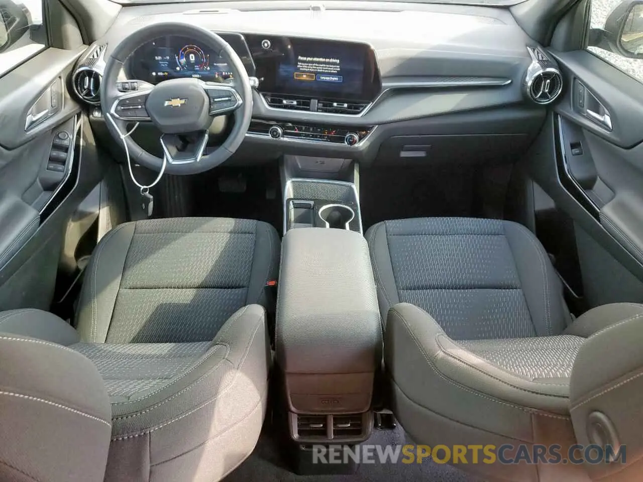 8 Photograph of a damaged car 3GNAXHEG7SL139477 CHEVROLET EQUINOX 2025