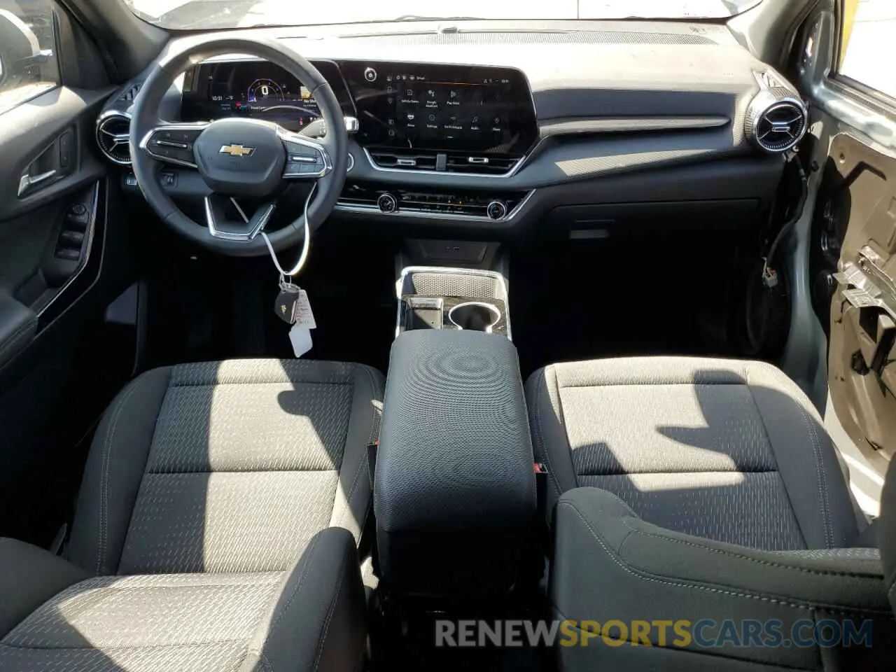 8 Photograph of a damaged car 3GNAXHEG7SL227705 CHEVROLET EQUINOX 2025