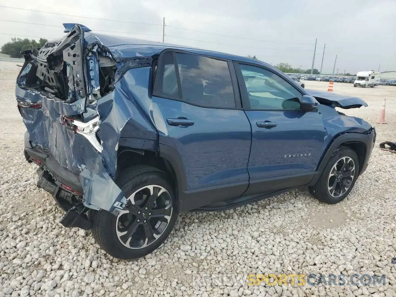 3 Photograph of a damaged car 3GNAXHEG7SL303035 CHEVROLET EQUINOX 2025