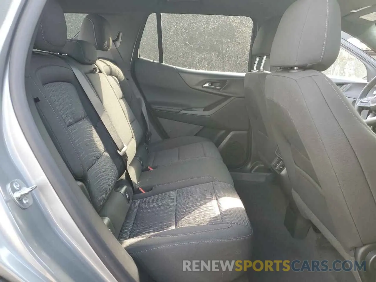 11 Photograph of a damaged car 3GNAXHEG8SL205986 CHEVROLET EQUINOX 2025
