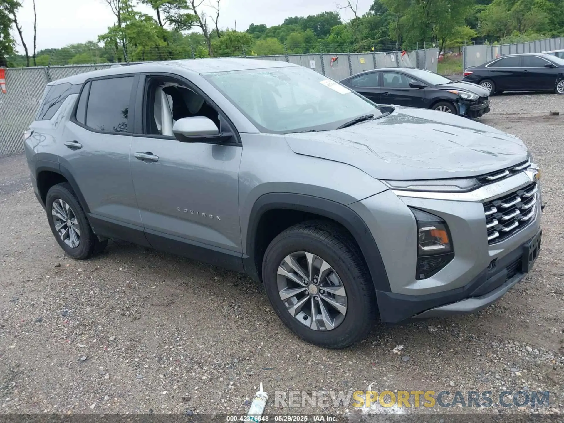 1 Photograph of a damaged car 3GNAXHEG8SL249048 CHEVROLET EQUINOX 2025