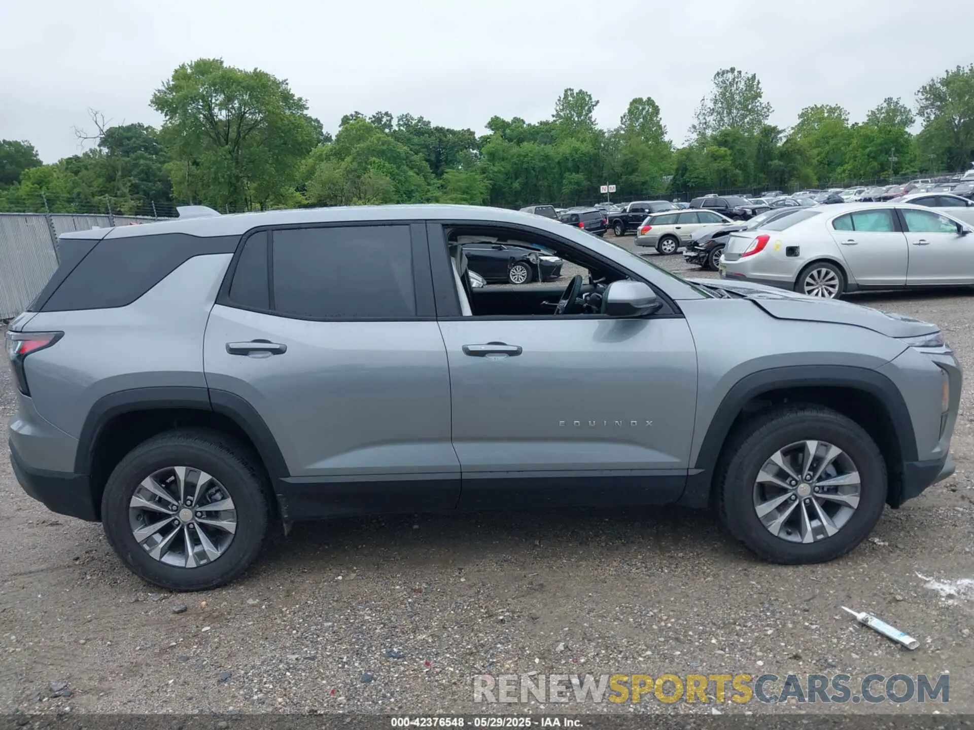 13 Photograph of a damaged car 3GNAXHEG8SL249048 CHEVROLET EQUINOX 2025