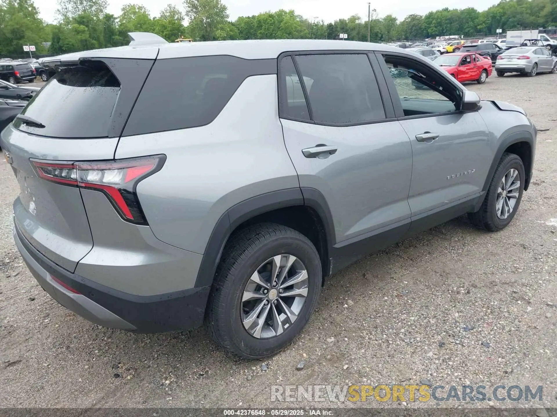 4 Photograph of a damaged car 3GNAXHEG8SL249048 CHEVROLET EQUINOX 2025