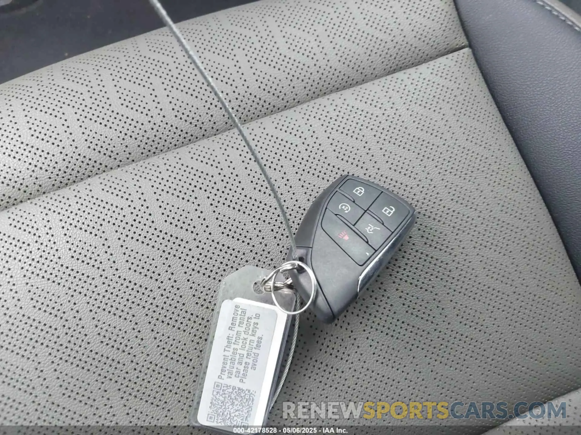 11 Photograph of a damaged car 3GNAXHEG9SL183867 CHEVROLET EQUINOX 2025