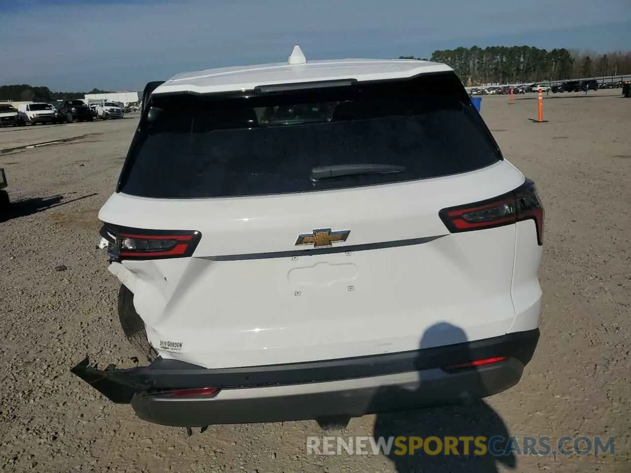 6 Photograph of a damaged car 3GNAXHEG9SL246286 CHEVROLET EQUINOX 2025